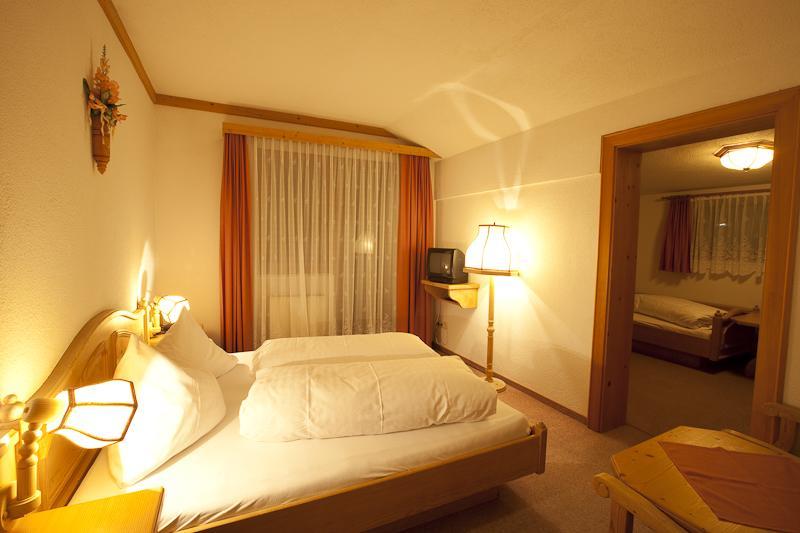Apartments Pitztaler Nachtigall Arzl im Pitztal Luaran gambar